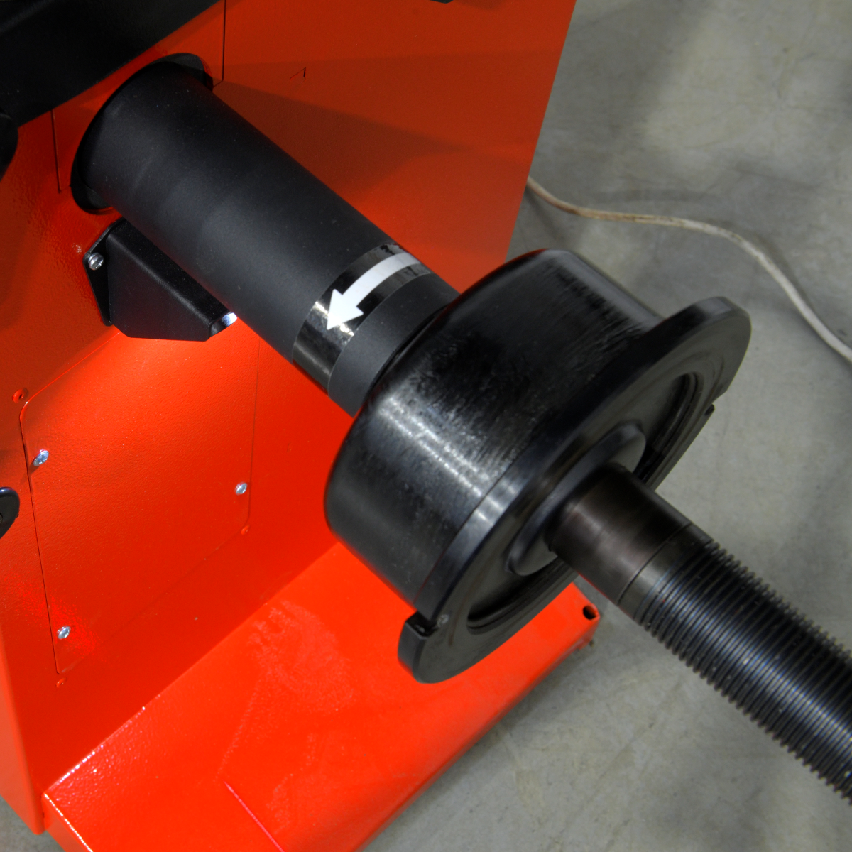 ВЫСОКОЕ КАЧЕСТВО БАЛАНСИРОВКИ (КАЧЕСТВЕННАЯ ЦЕНТРОВКА КОЛЕСА)