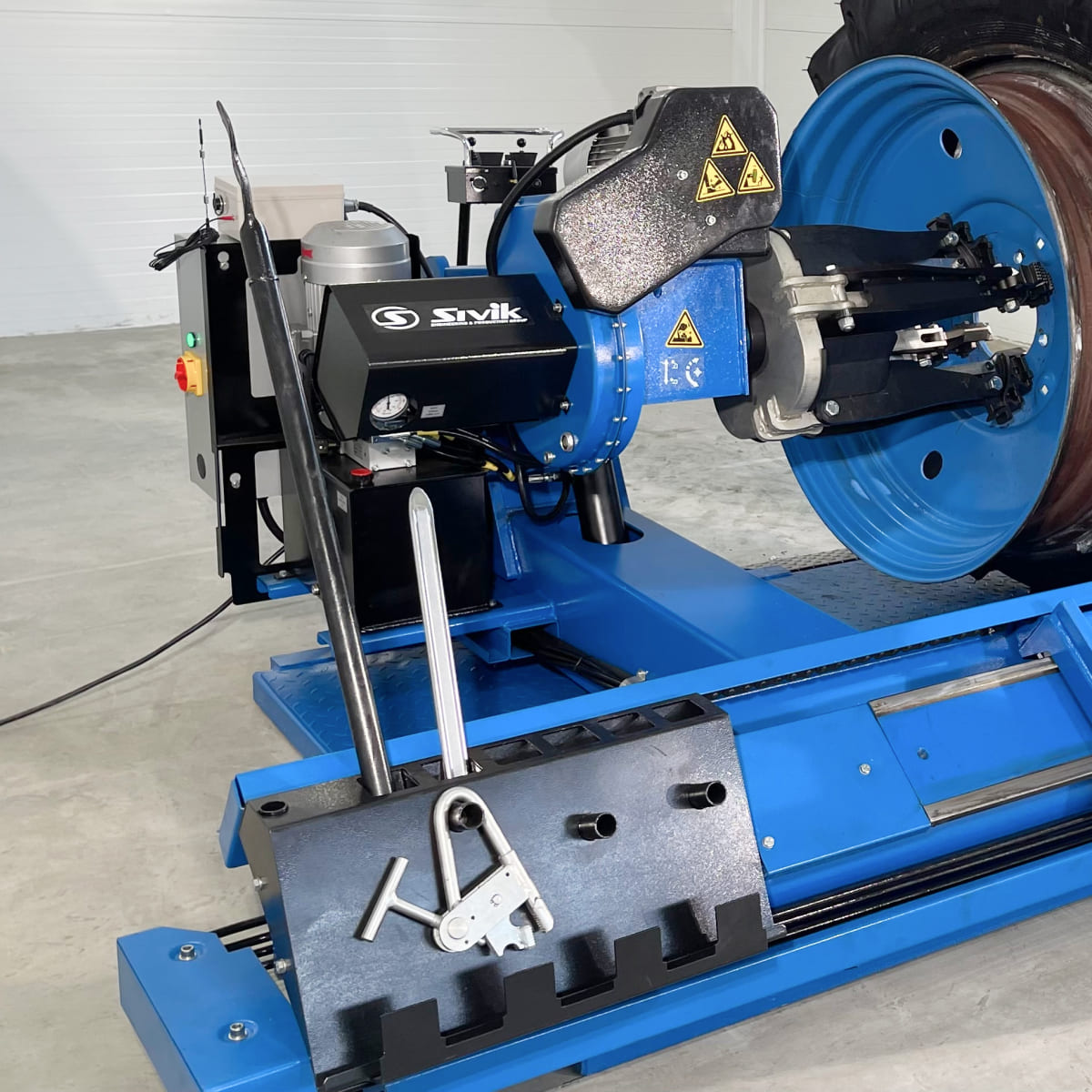 Аксессуары в комплекте